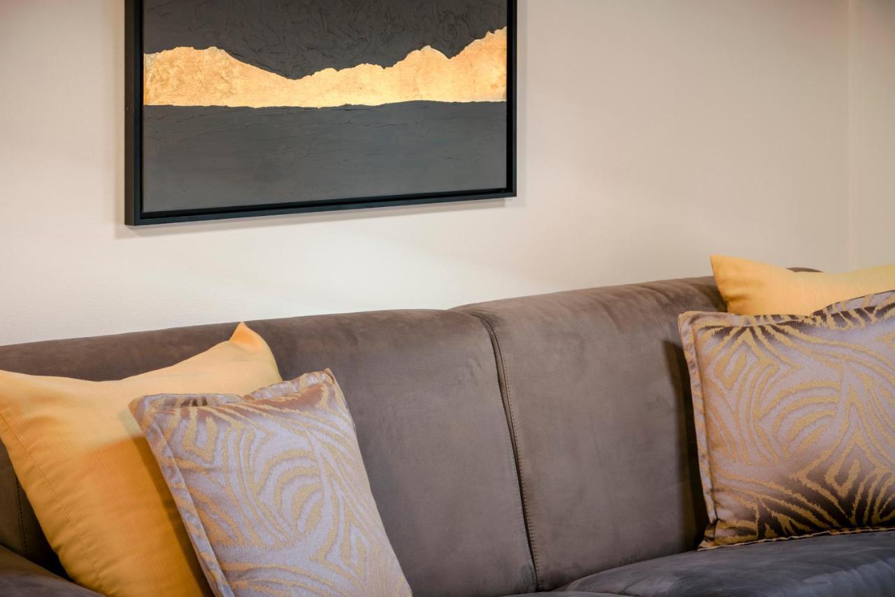 Lovely Mansard Iseo Portelle Holiday With Private Parking And Bike Storage Exteriér fotografie